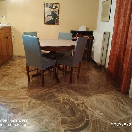 Avra Apartment Artemida  Luaran gambar