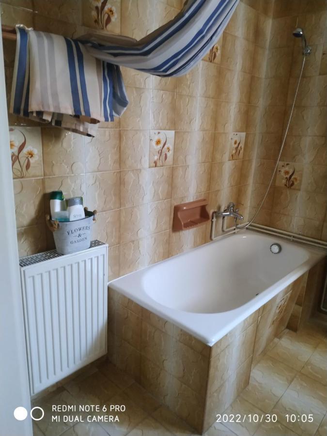 Avra Apartment Artemida  Luaran gambar