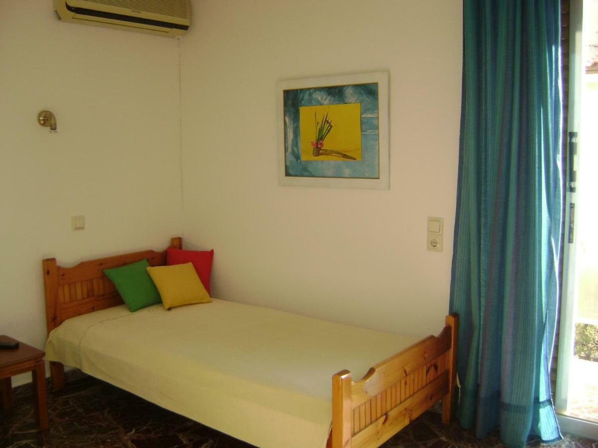 Avra Apartment Artemida  Luaran gambar